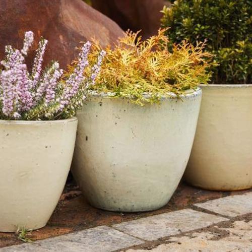 GLAZED EGG POT PLANTER – CREAM