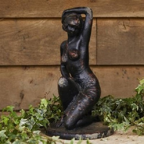 Nude Statue